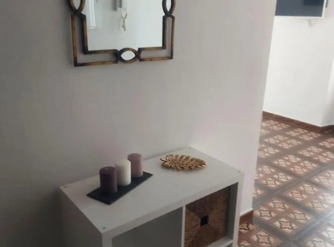 1 Dormitorio. Jesus Gran Poder 4. Plaza De La Gavidia *